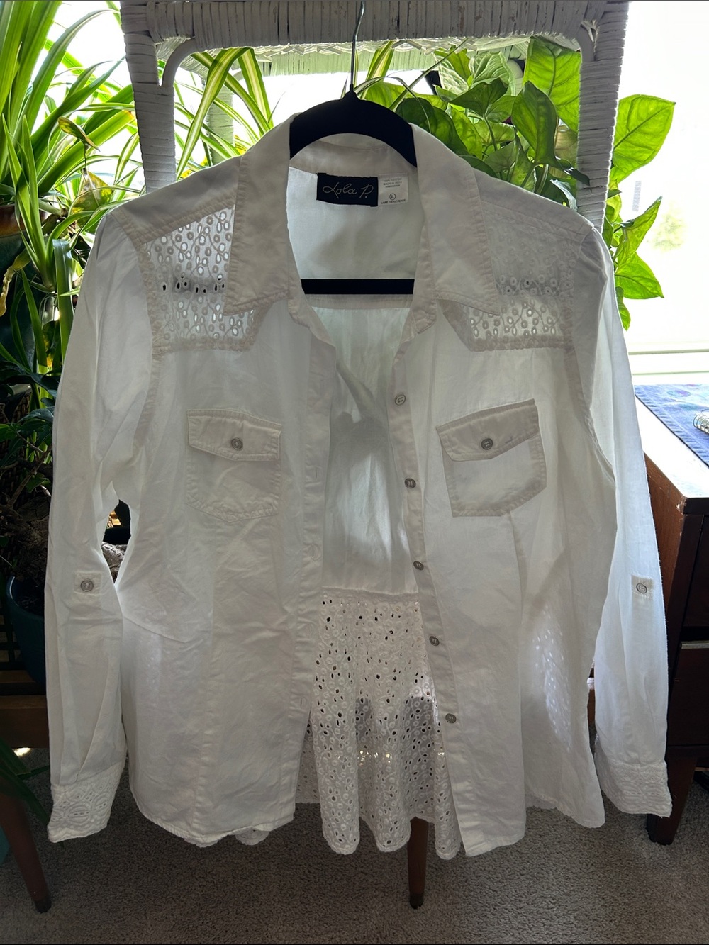 lola P White Cotton Button Collar Shirt